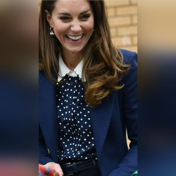 Tory Burch Blue Peter Pan Collar Buttoned Silk Blouse. As Seen On Princess Kate - Picture 9 of 10